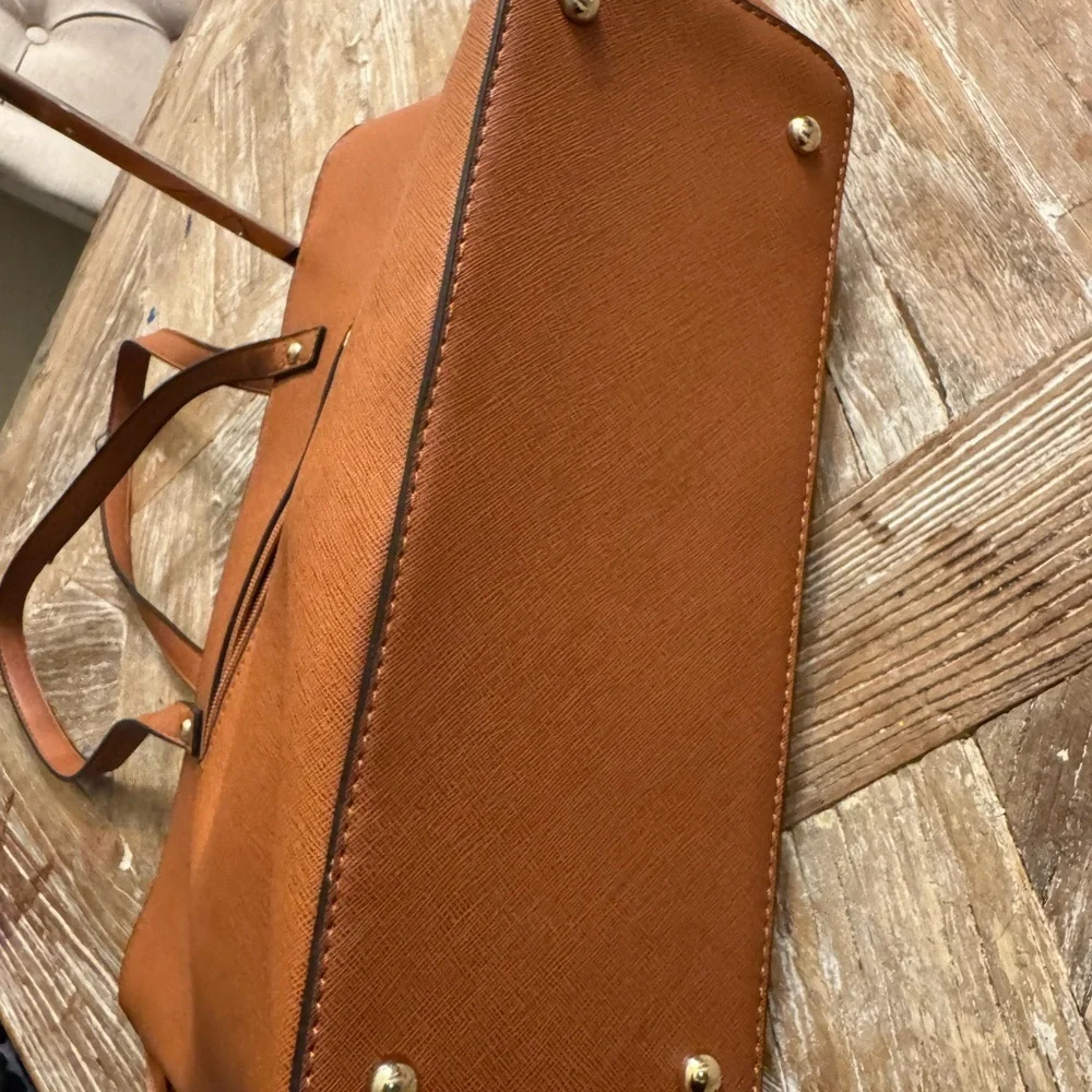 Elim & Paul Tote